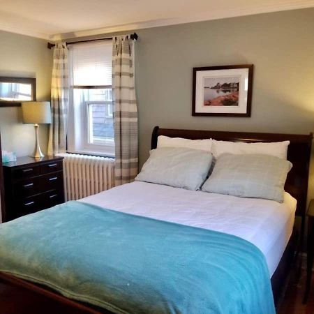 Sunny Home B&B Шарлоттаун Екстер'єр фото