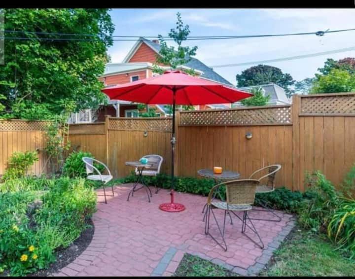 Sunny Home B&B Шарлоттаун Екстер'єр фото